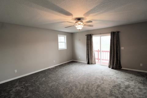 319 E Water St, Kankakee, IL 60901 photo 9