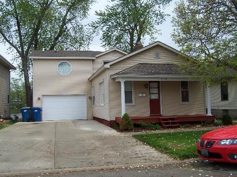 319 E Water St, Kankakee, IL 60901 photo 2