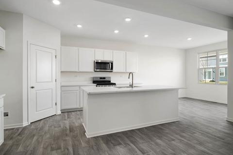 700 Slate Run, Elgin, IL 60124 photo 3