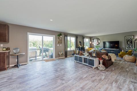 3316 Christopher Ln, Johnsburg, IL 60050 photo 5