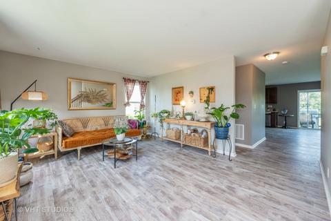 3316 Christopher Ln, Johnsburg, IL 60050 photo 2