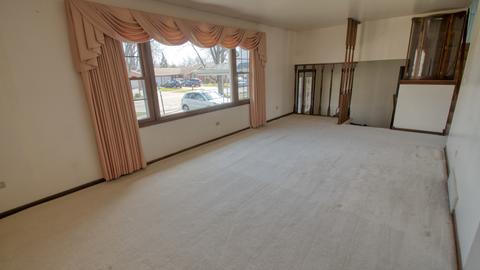 1200 Ridgeway Ct, Elgin, IL 60123 photo 9