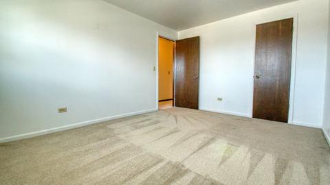 1200 Ridgeway Ct, Elgin, IL 60123 photo 21