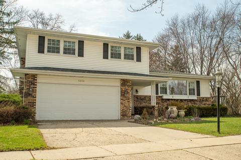 1200 Ridgeway Ct, Elgin, IL 60123 photo 2