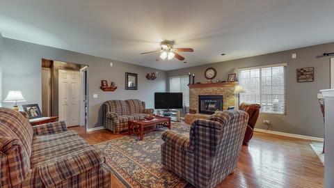 1226 Switchgrass Ct, Minooka, IL 60447 photo 7