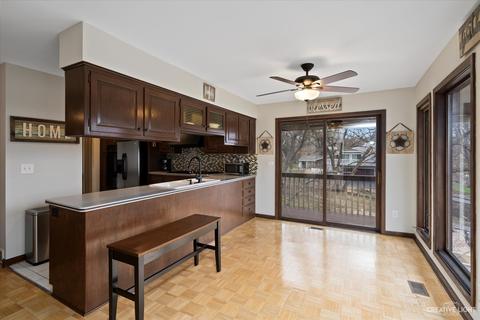 1208 Timber Dr, Sleepy Hollow, IL 60118 photo 11