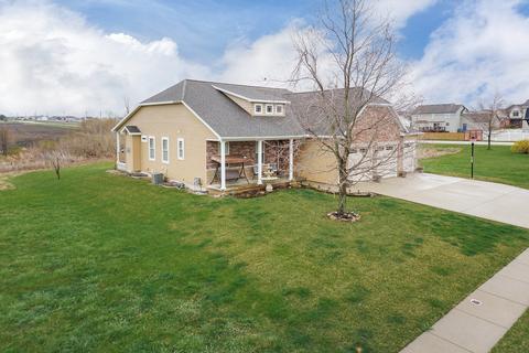3662 Renaissance Dr, Normal, IL 61761 photo 2
