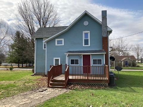 475 W Center St, Sheldon, IL 60966 photo 2
