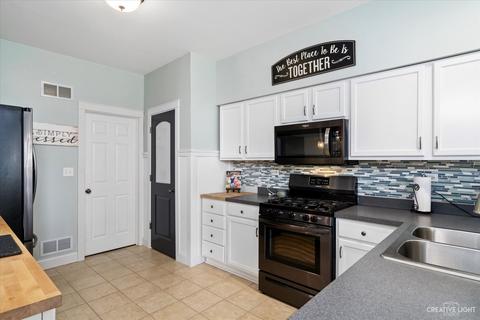 2418 Cactus Ct, Plainfield, IL 60586 photo 3