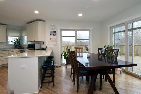 1495 Creekside Dr, Hoffman Estates, IL 60169 photo 9