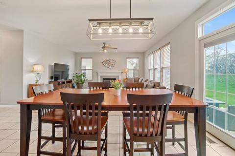 6070 Irene Dr, Hoffman Estates, IL 60192 photo 10