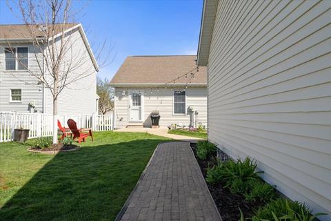 1003 Bull St, Normal, IL 61761 photo 32