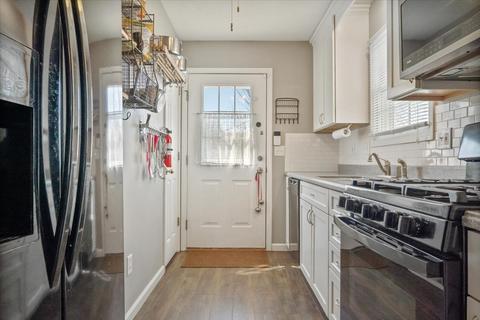 1003 Bull St, Normal, IL 61761 photo 10