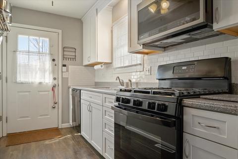 1003 Bull St, Normal, IL 61761 photo 9