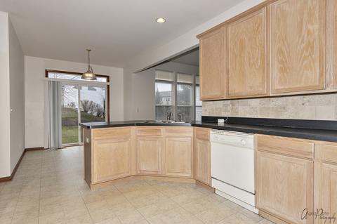 2014 Tyler Trl, Mchenry, IL 60051 photo 24
