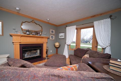 12357 Breezefield Cir, Roscoe, IL 61073 photo 8