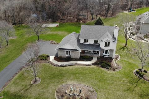 12357 Breezefield Cir, Roscoe, IL 61073 photo 2