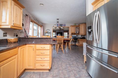 12357 Breezefield Cir, Roscoe, IL 61073 photo 17