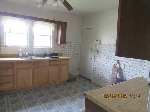 2081 Larkin Ave, Elgin, IL 60123 photo 11