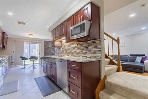 715 Bent Ridge Ln, Elgin, IL 60120 photo 9