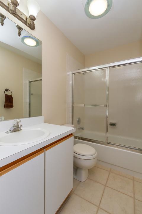 715 Bent Ridge Ln, Elgin, IL 60120 photo 19
