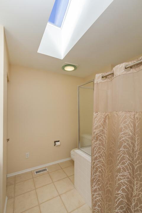715 Bent Ridge Ln, Elgin, IL 60120 photo 16