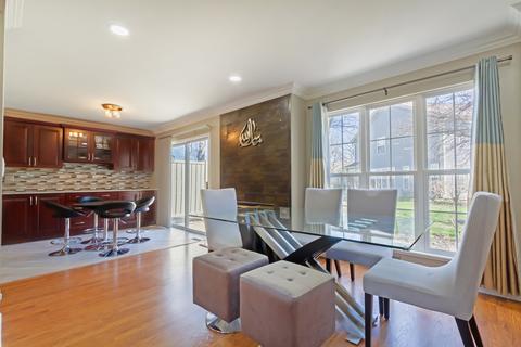 715 Bent Ridge Ln, Elgin, IL 60120 photo 5