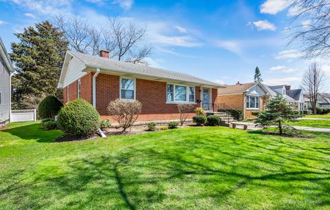 451 S Maple St, Itasca, IL 60143 photo 2