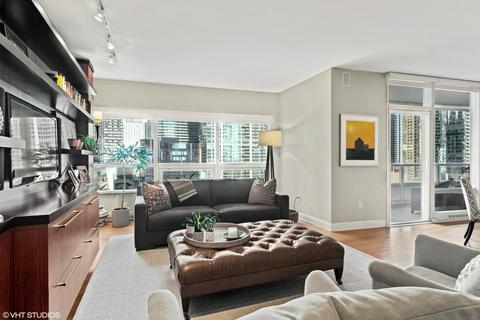 340 E Randolph St #504, Chicago, IL 60601 photo 4