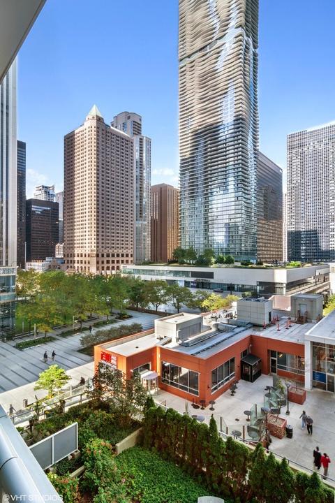 340 E Randolph St #504, Chicago, IL 60601 photo 19