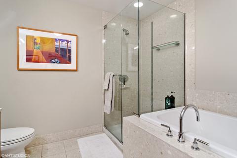 340 E Randolph St #504, Chicago, IL 60601 photo 14