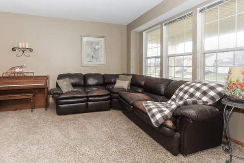 10133 Compton Dr, Huntley, IL 60142 photo 6