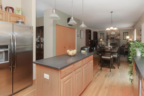 10133 Compton Dr, Huntley, IL 60142 photo 5