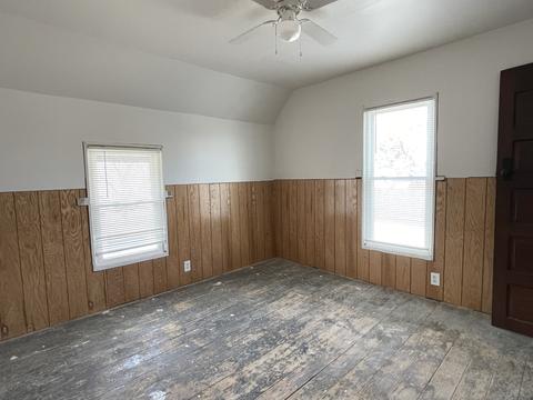 112 E 6th St, Belvidere, IL 61008 photo 11