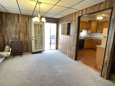 112 E 6th St, Belvidere, IL 61008 photo 5