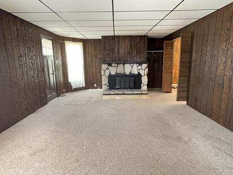 112 E 6th St, Belvidere, IL 61008 photo 2