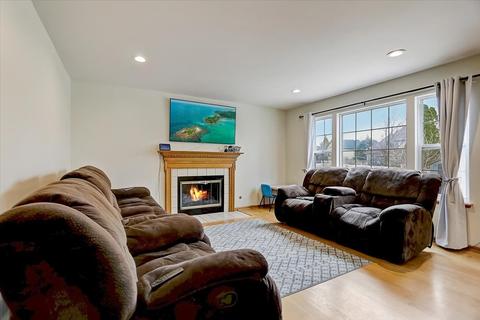 1481 Newcastle Ln, Bartlett, IL 60103 photo 16