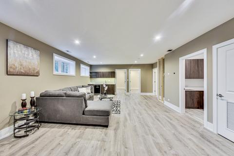 525 E 43rd St, Chicago, IL 60653 photo 40