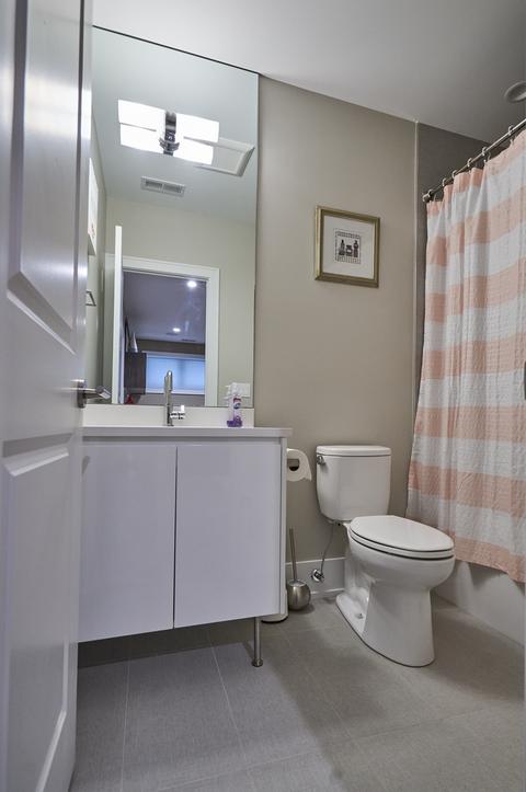 525 E 43rd St, Chicago, IL 60653 photo 51