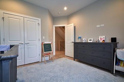 525 E 43rd St, Chicago, IL 60653 photo 16