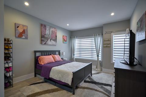 525 E 43rd St, Chicago, IL 60653 photo 20