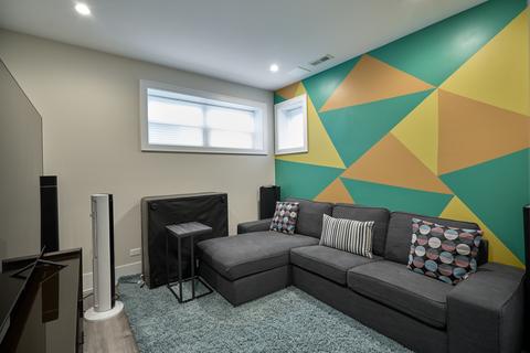 525 E 43rd St, Chicago, IL 60653 photo 21