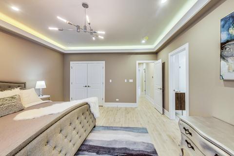 525 E 43rd St, Chicago, IL 60653 photo 36