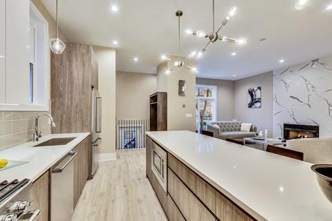 525 E 43rd St, Chicago, IL 60653 photo 29