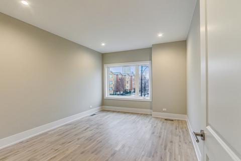 525 E 43rd St, Chicago, IL 60653 photo 32