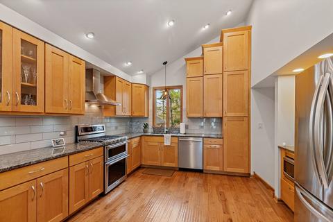 81 Riverside Ave, West Dundee, IL 60118 photo 9