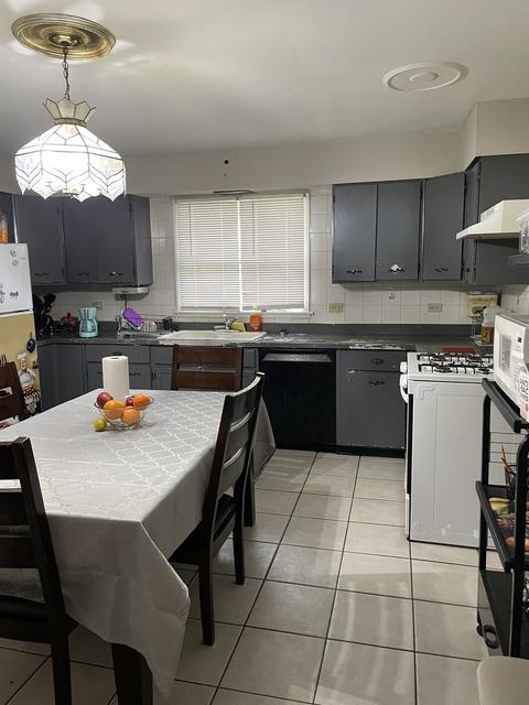 44 E 150th St, Harvey, IL 60426 photo 9
