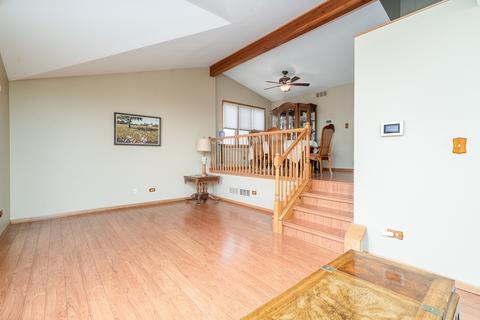 702 Feeney Dr, Minooka, IL 60447 photo 6