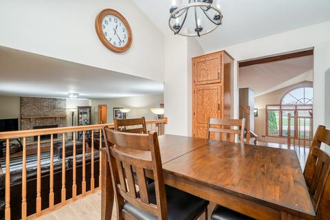702 Feeney Dr, Minooka, IL 60447 photo 11