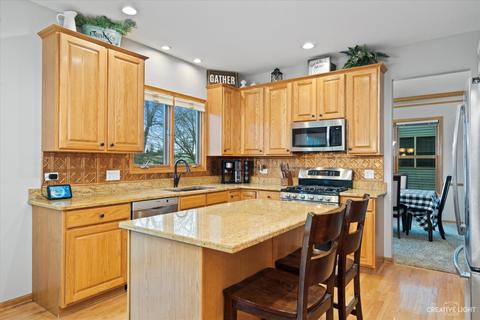 1921 Tunbridge Ct, Algonquin, IL 60102 photo 11